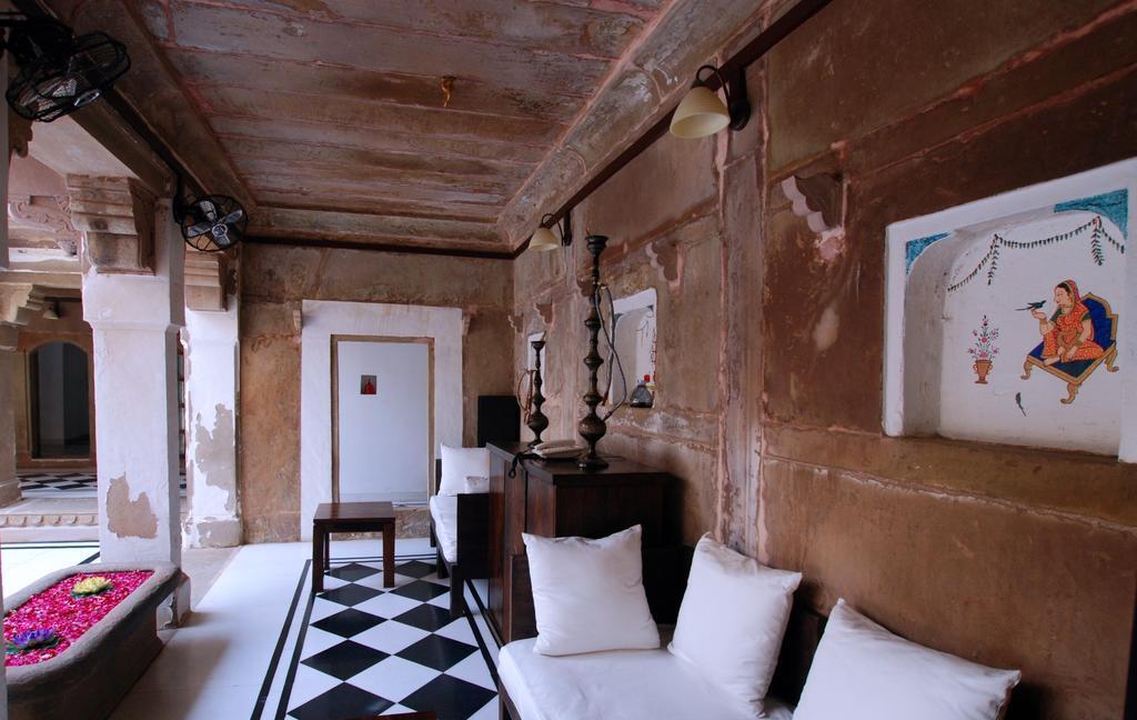 Hotel Guleria Kothi At Ganges à Bénarès Extérieur photo
