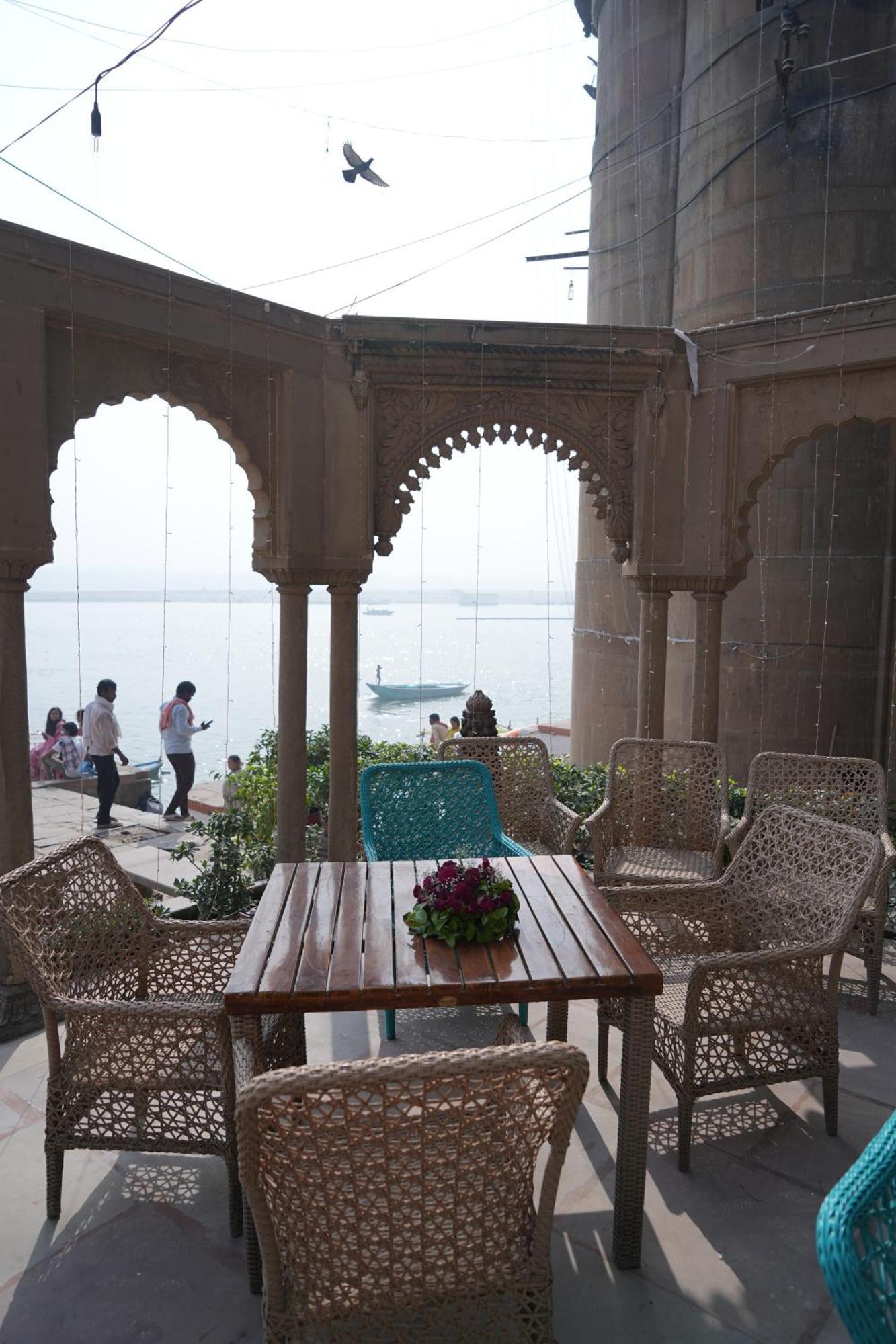 Hotel Guleria Kothi At Ganges à Bénarès Extérieur photo