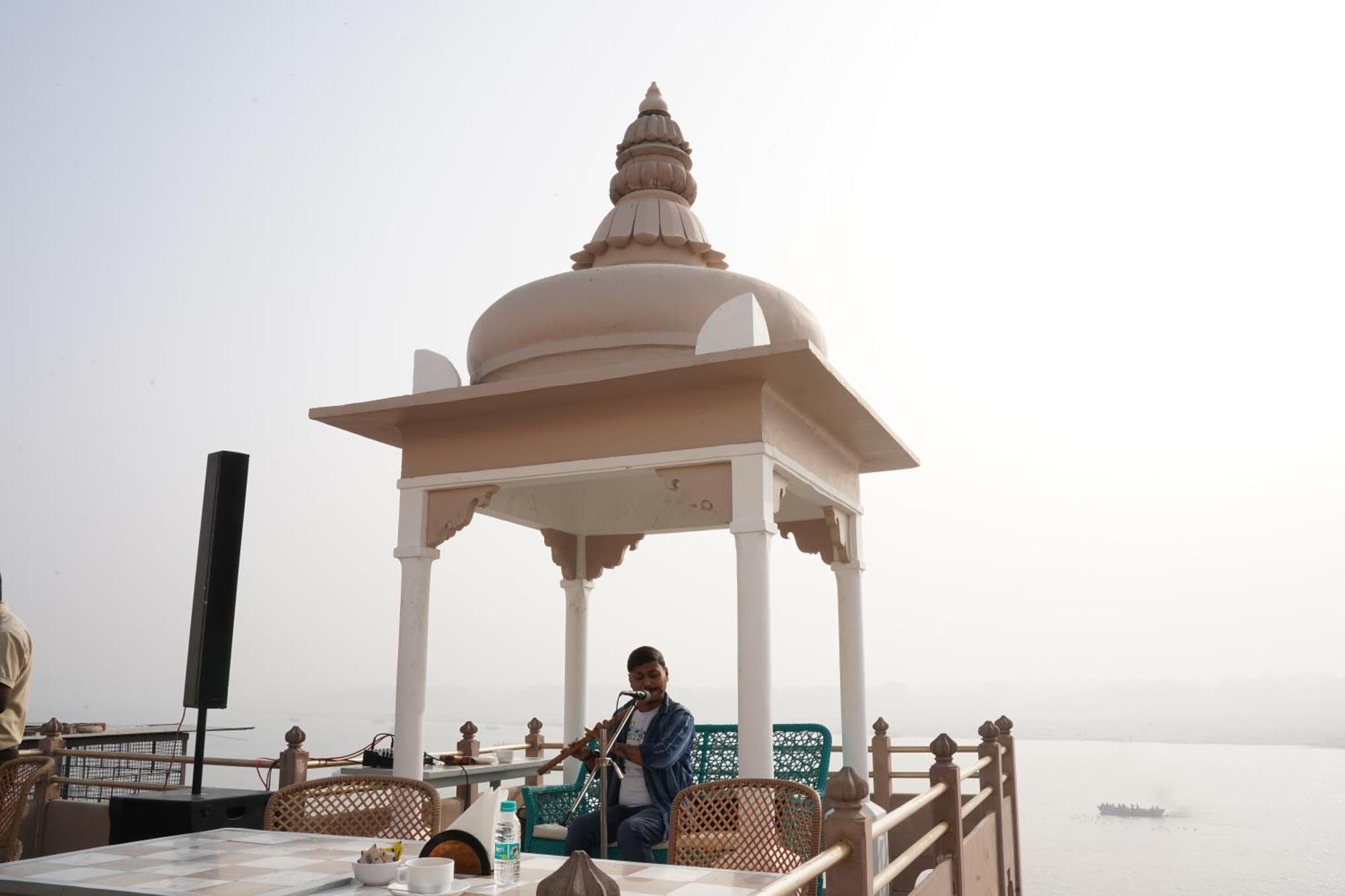 Hotel Guleria Kothi At Ganges à Bénarès Extérieur photo