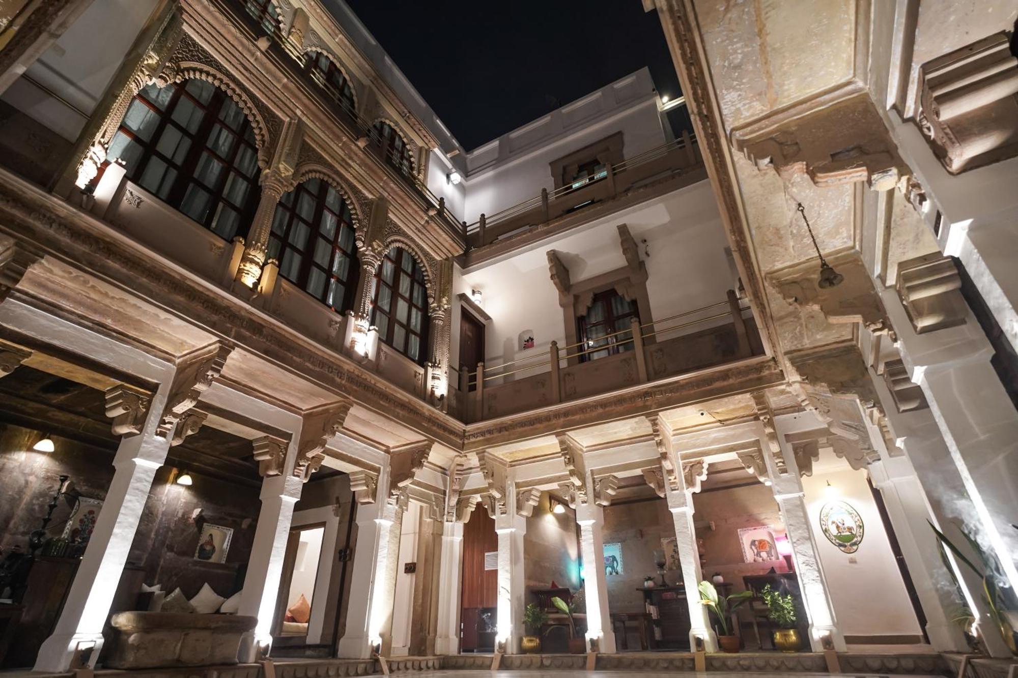 Hotel Guleria Kothi At Ganges à Bénarès Extérieur photo