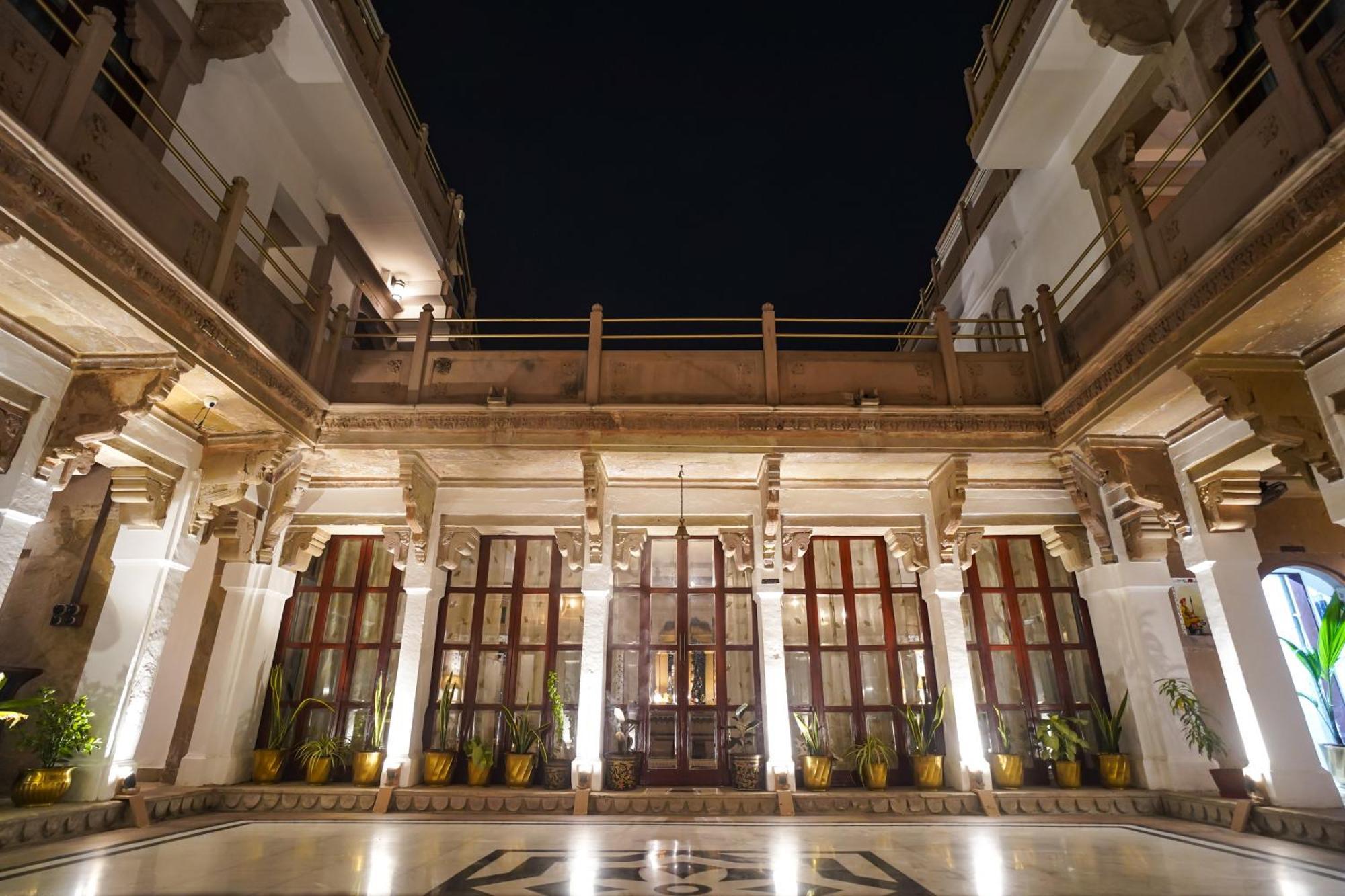 Hotel Guleria Kothi At Ganges à Bénarès Extérieur photo