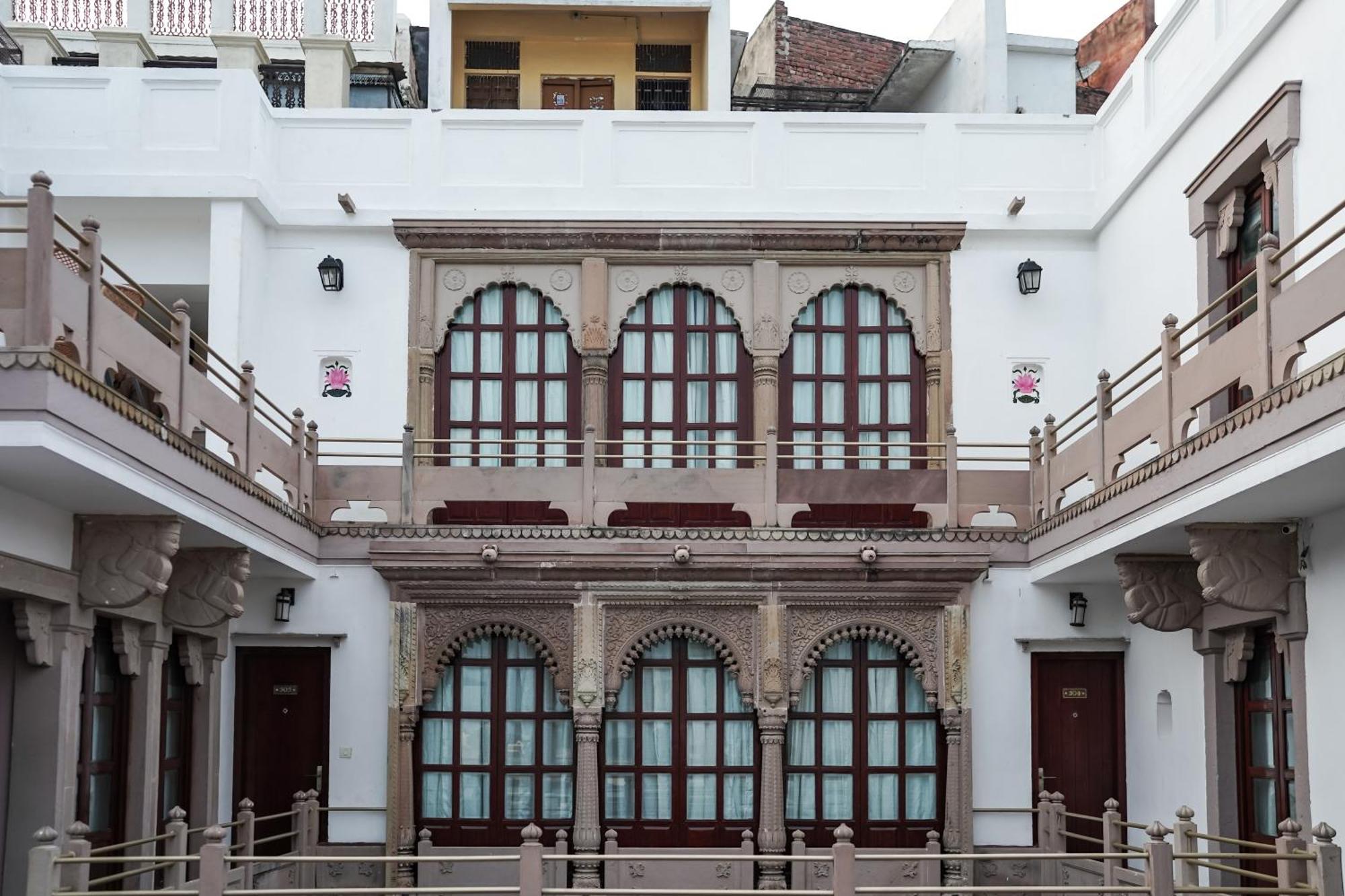 Hotel Guleria Kothi At Ganges à Bénarès Extérieur photo