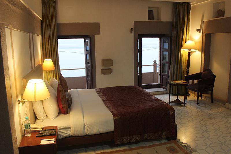 Hotel Guleria Kothi At Ganges à Bénarès Extérieur photo