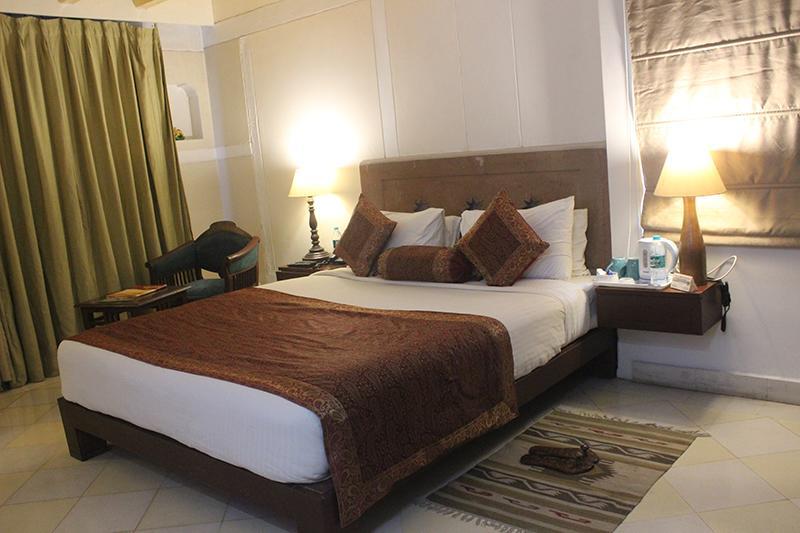 Hotel Guleria Kothi At Ganges à Bénarès Extérieur photo