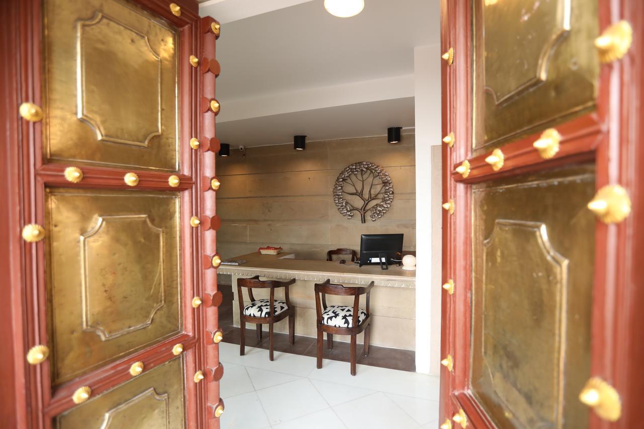 Hotel Guleria Kothi At Ganges à Bénarès Extérieur photo